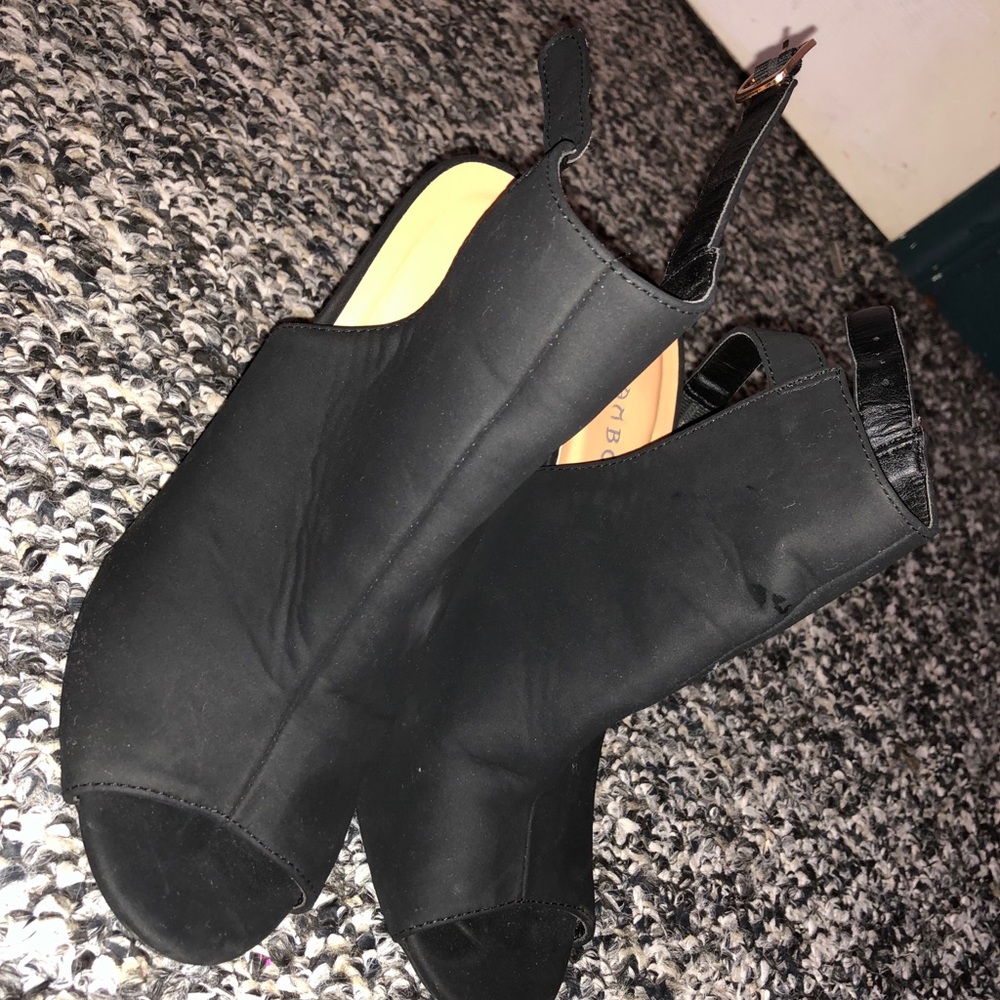 Chunky heels